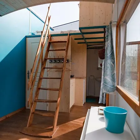 Bed and Breakfast La Tete Dans Les Etoiles