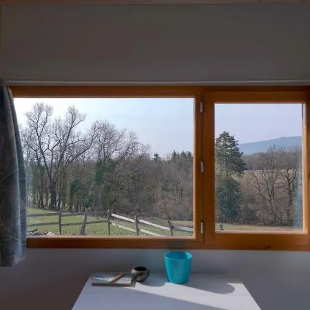 Bed and Breakfast La Tete Dans Les Etoiles *